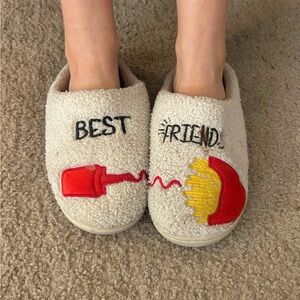 Fun “Best Friends” slippers